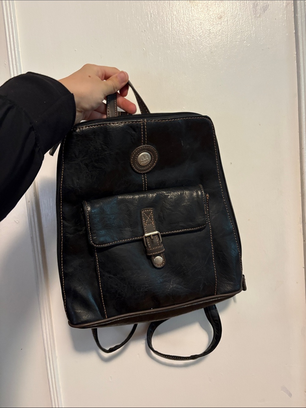 Mouflon Black Women’s Leather Backpack - thin backpack straps